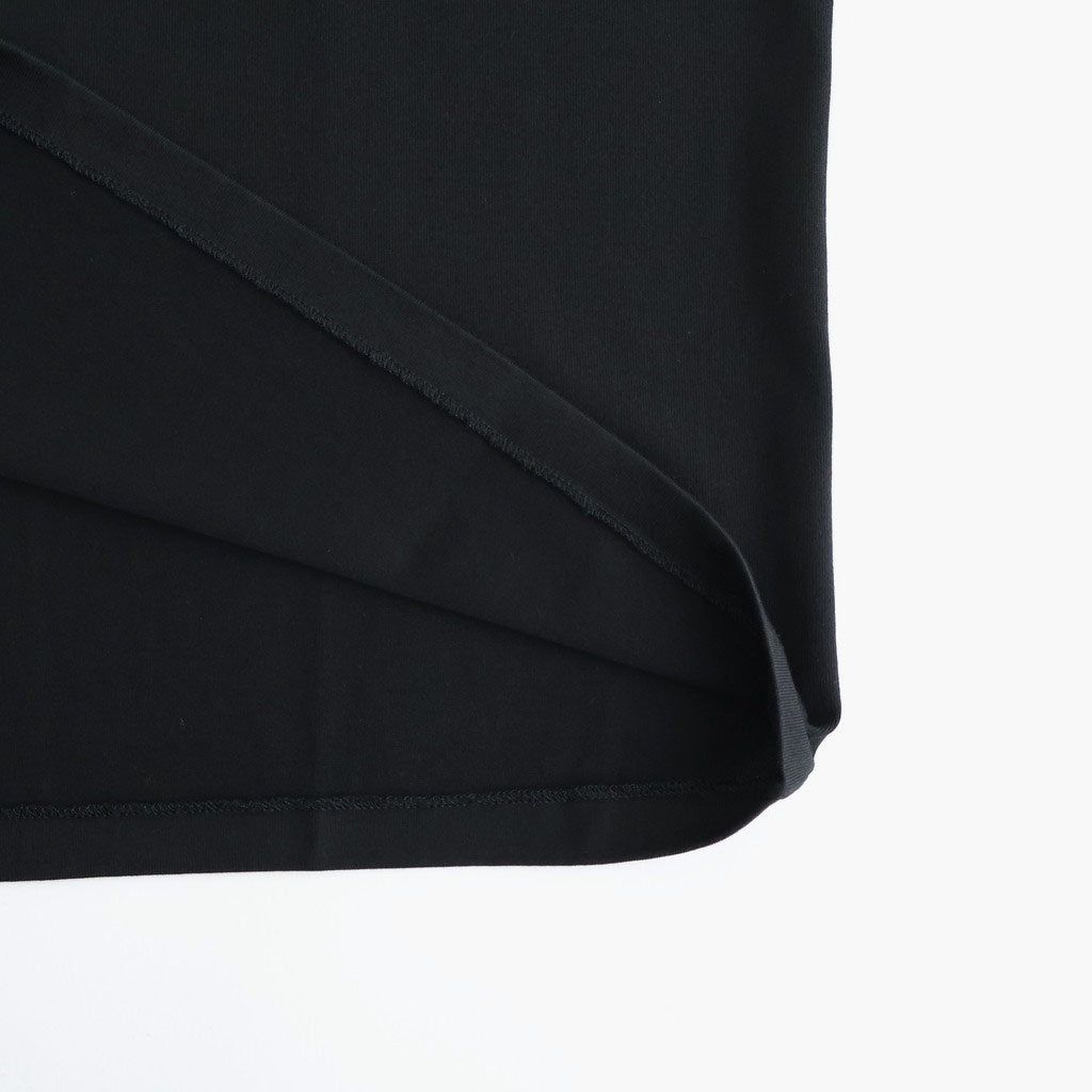 LUSTER PLAITING TEE #BLACK [A00P02GT]