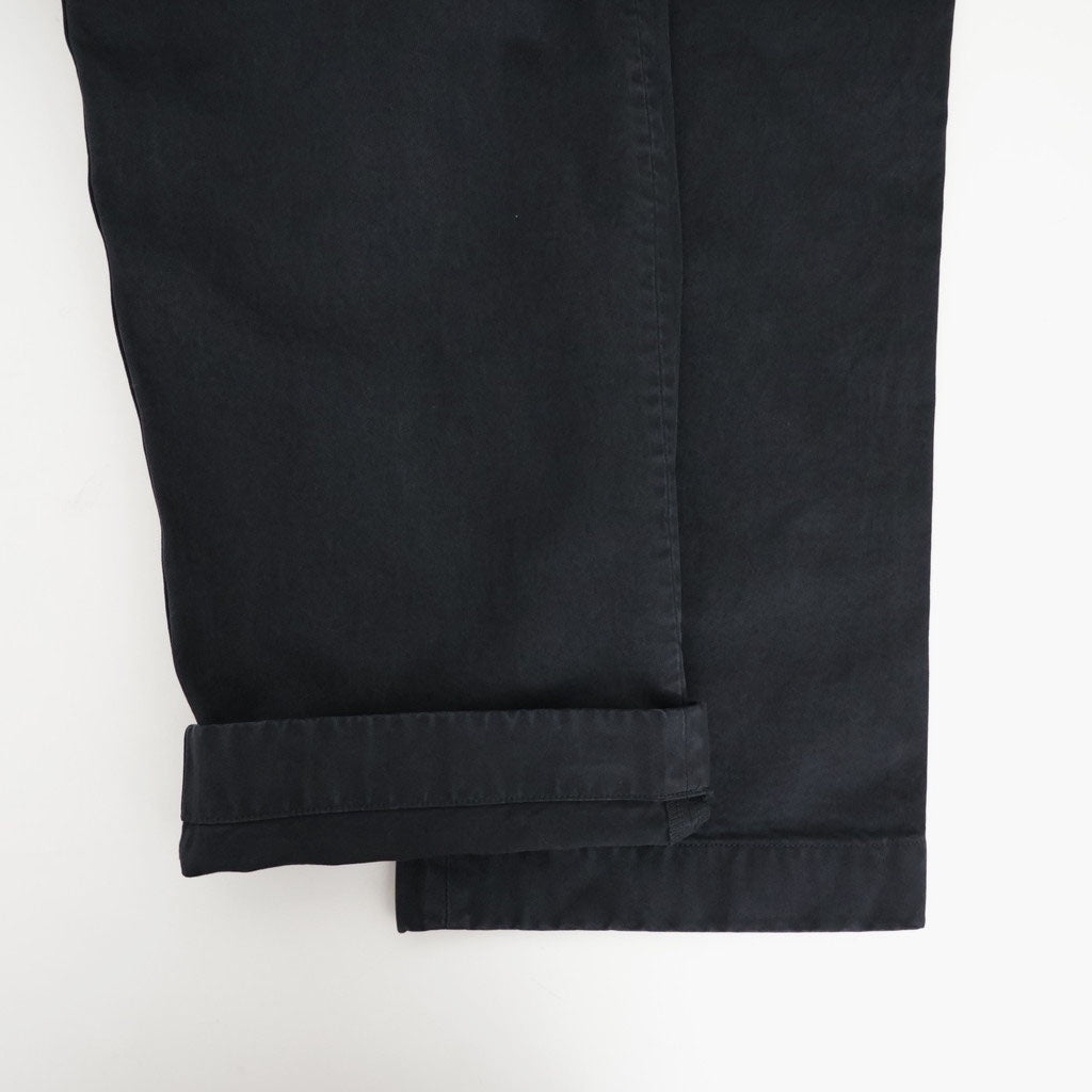 GARMENT-DYED FINX CHINO ONE-TUCK WIDE PANTS #BLACK [A26AP01CP]