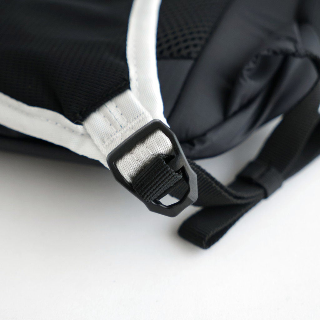 XT 10 #White/Black [LC2859000]