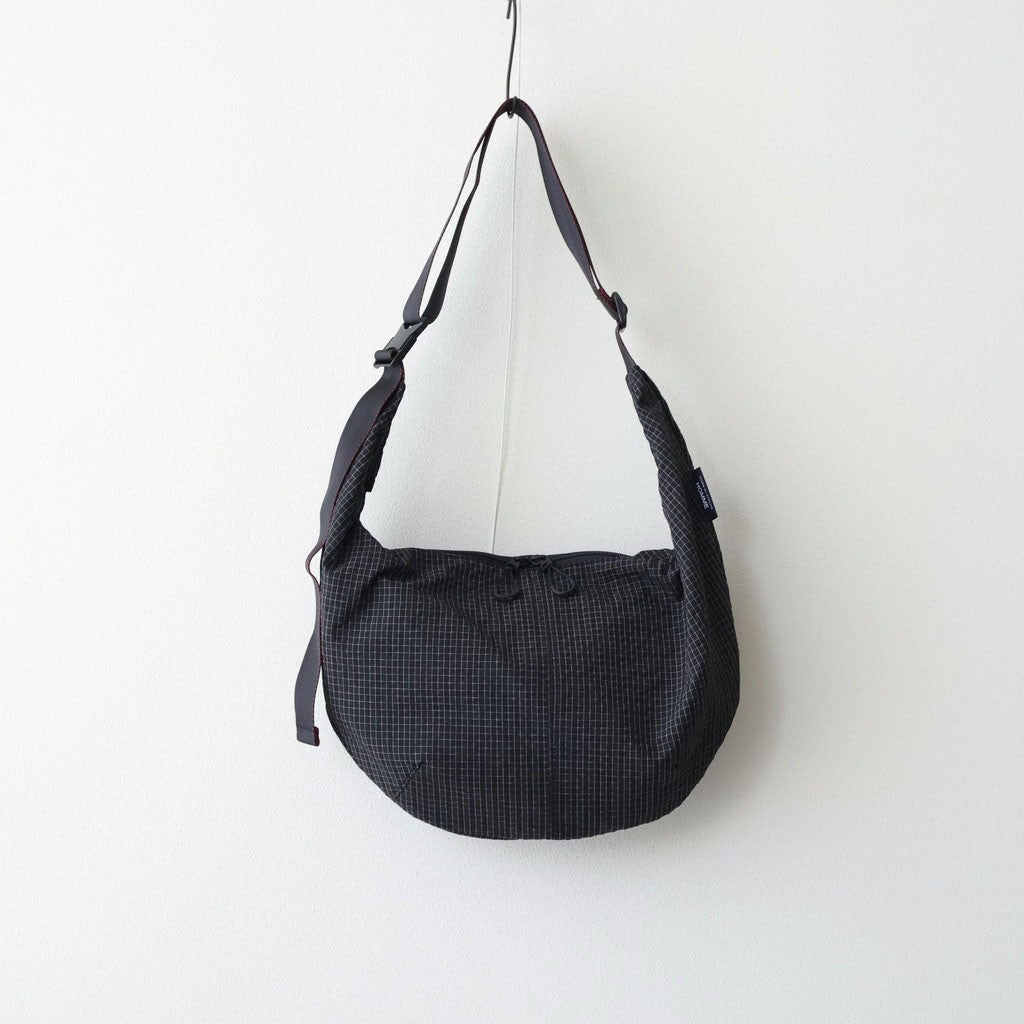 エステルグリッドチェック ショルダーバッグ #BLACK [HQ-K202-051]