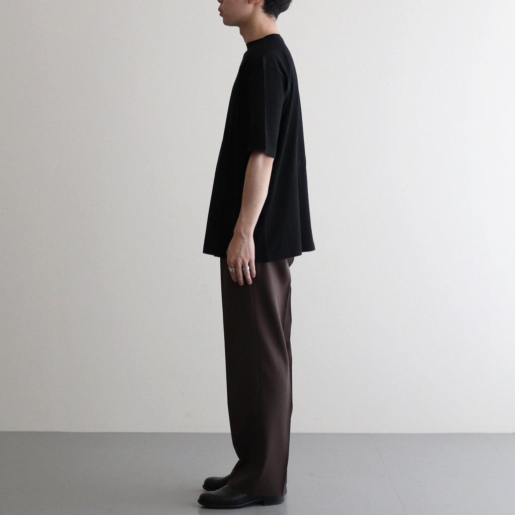 LUSTER PLAITING BOAT NECK TEE #BLACK [A00P04GT]