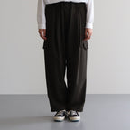 NSLPT｜四子撚りウールカルゼタックワイドテーパードカーゴイージーパンツ #OLIVE [A0_NC183PF]