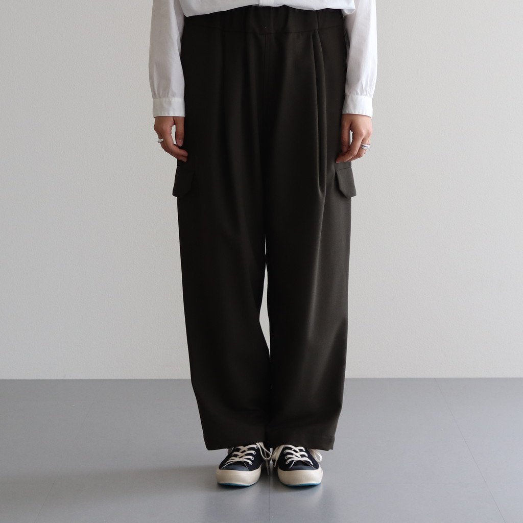 NSLPT｜四子撚りウールカルゼタックワイドテーパードカーゴイージーパンツ #OLIVE [A0_NC183PF]