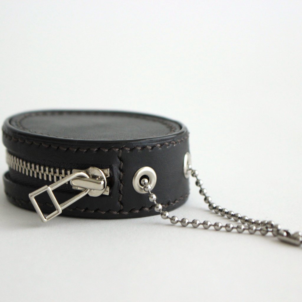 BUCKS OVAL ZIP CASE #CHARCOAL [B01O_CO-15]