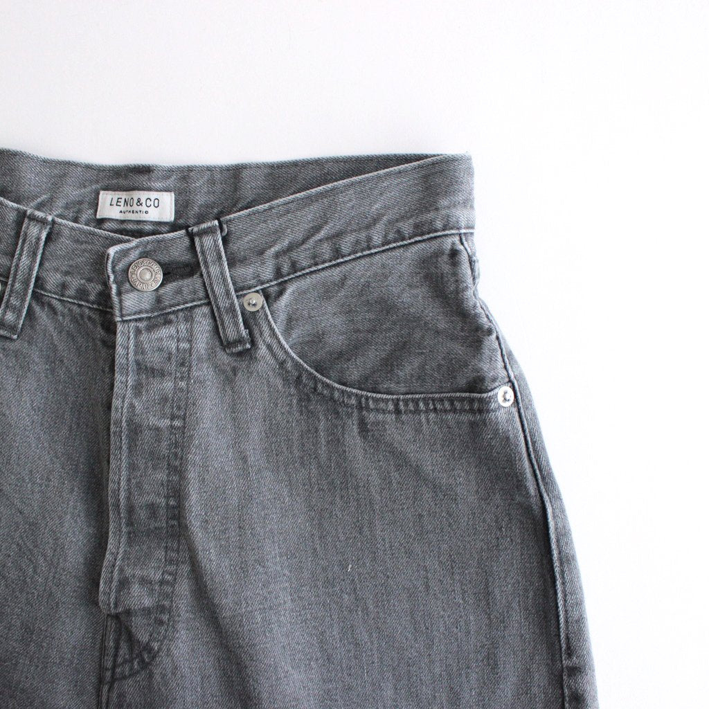 BRIGITTE STRAIGHT JEANS #FADE BLACK [L2201-J001FBK]