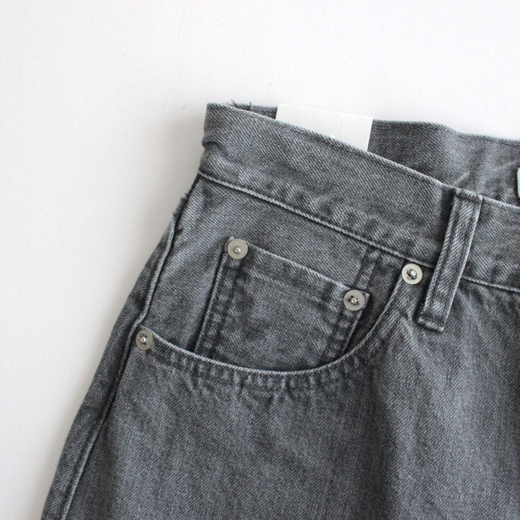 BRIGITTE STRAIGHT JEANS #FADE BLACK [L2201-J001FBK]