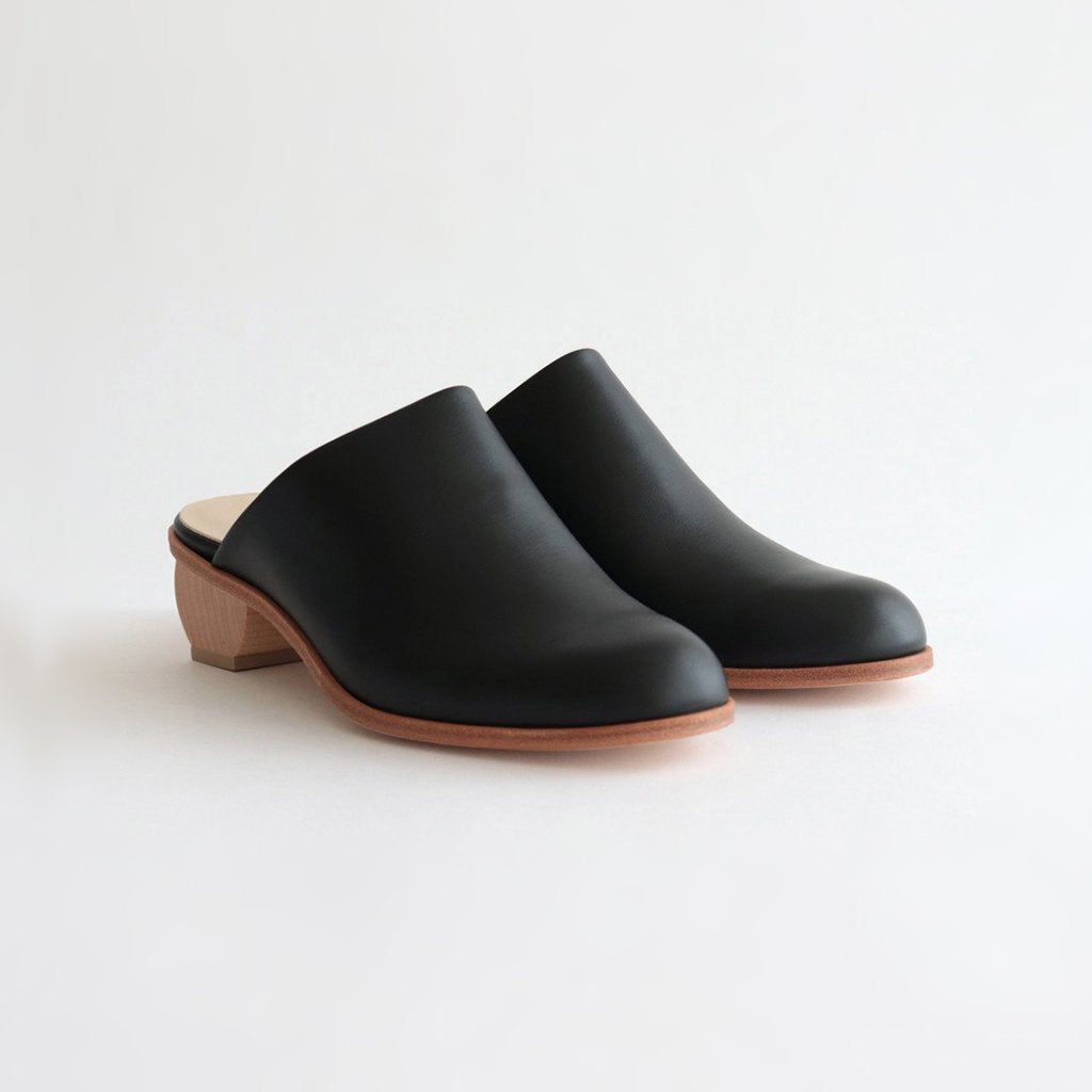 WOOD HEEL MULE_SIDE CIRCLEMAPLE #BLACK [1301sc]