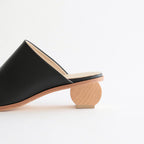 WOOD HEEL MULE_SIDE CIRCLEMAPLE #BLACK [1301sc]