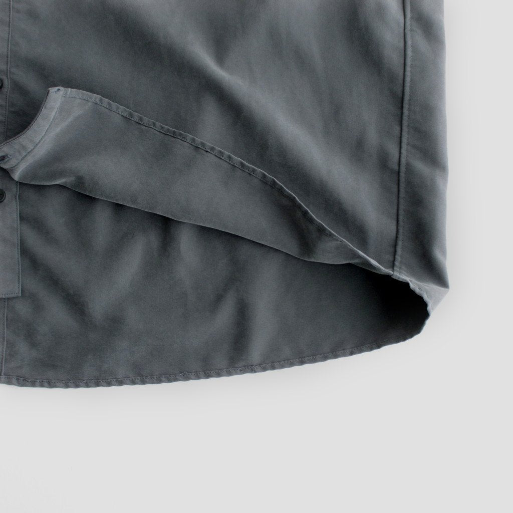 NNCSH | フィブリルレーヨン＆ポリエステル・シャツポプリン ノーカラーセミワイドシャツ #90 SLATE GREY [TG_NC0603SF]