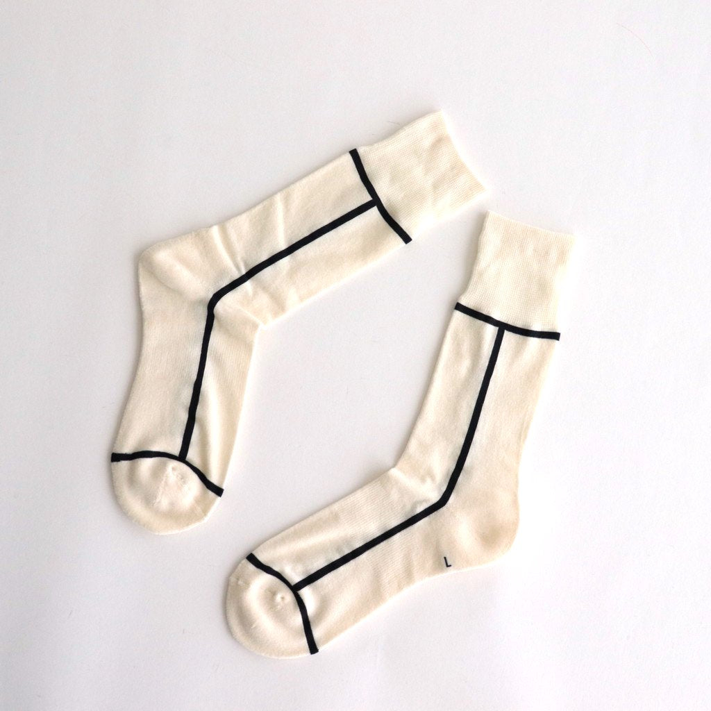 LINE #IVORY/BLACK [CH-002]