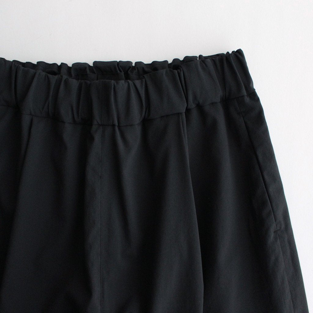 NMTPPT｜マットポリエステル・タイプライター  1タックテーパードイージーパンツ #BLACK [GE_NC0108PF]