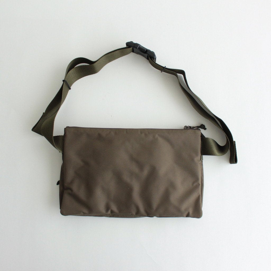 ナイロンリップ三層 PORTER WAIST BAG #KHAKI [HK-K201-051] _ COMME