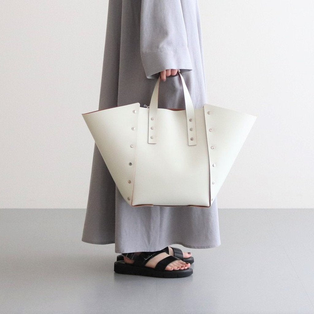 ASSEMBLE HAND BAG WIDE M #WHITE [DI-RB-AWM] _ Hender Scheme