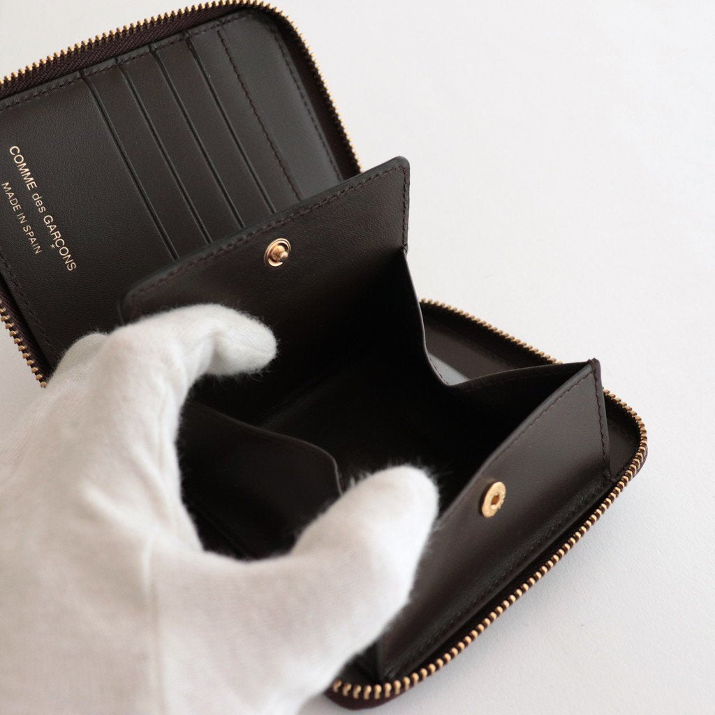 二つ折りZIP財布 - CLASSIC LEATHER LINE #BROWN [8Z-D002-051]