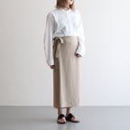 NAPRSK｜追撚ポリエステル・ツイル エプロンラップスカート #SAND [GE_NC1403SK]