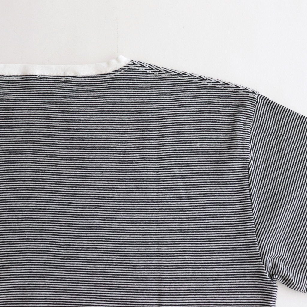 HALF SLEEVE BORDER T-SHIRT #BLACK [H2301-CS007]