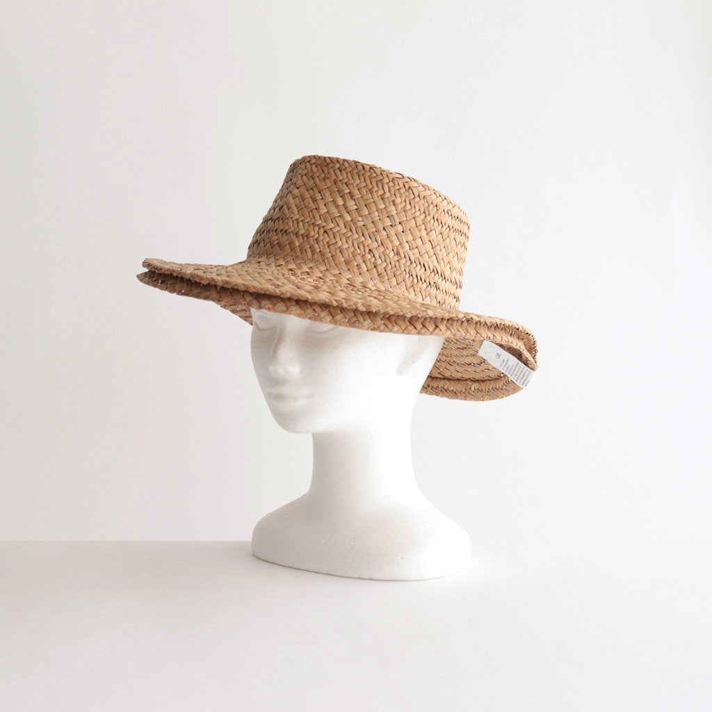 EVELYN #GAMA [NO. 2231030]