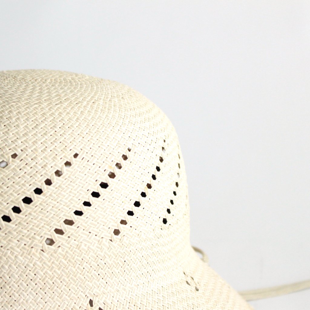 MARCUS #WHITE [NO. 2231038]