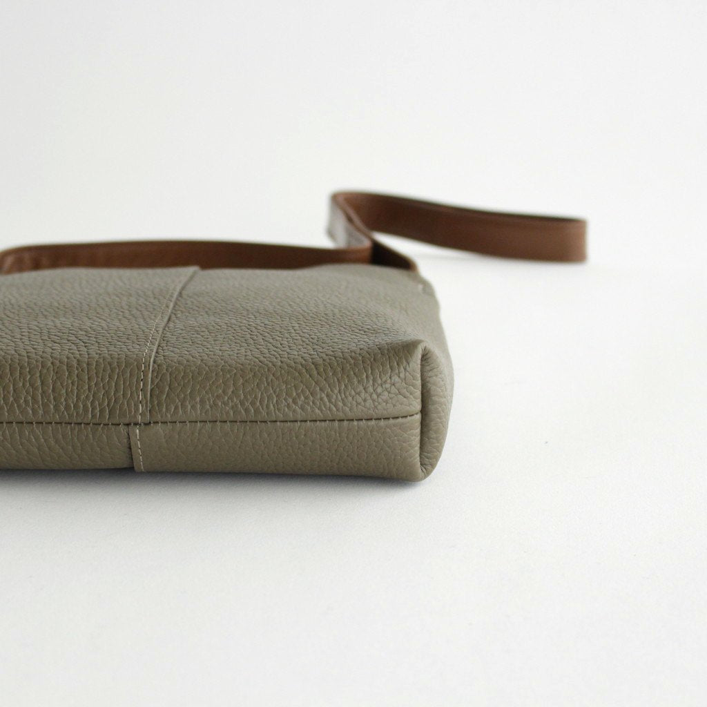 PIANO SHOULDER SMALL #TAUPE [TQ-RB-PSS] _ Hender Scheme | エンダー