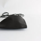 LEATHER SQUARE STRING POUCH #BLACK [A23AB03AE]